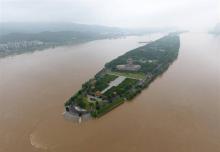 長沙暴雨，透水磚制磚機制品透水磚愿風雨迎擊